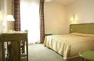 Orchidee 3* Paris